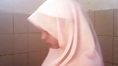 Anne, oral rokettube yerli