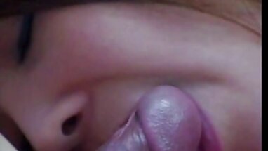 Otoriter büyükanne esaret bir orospu gibi kızıl saçlı davranır, türk yerli porno