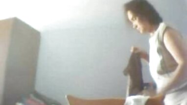 Büyük olgunlaşır yerlisikisler elle birbirlerini yalamak.