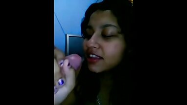 Masum yerli porno indir ve tatlı kahrolası üzerinde yatak