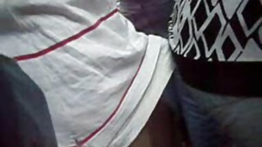 İki siyah Çıtçıt yerli yenge porno ile Milf